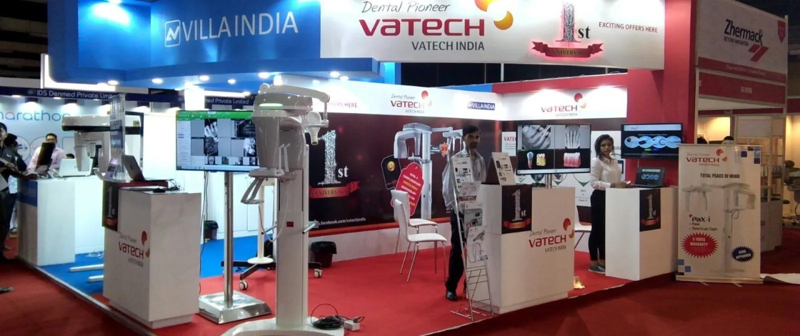 A VATECH India exhibition stand with imaging systems on display